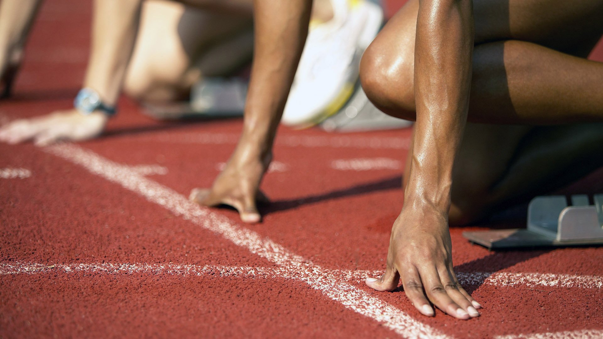 体育新闻中心推动体育新媒体内容多渠道融合发展，体育新媒体营销